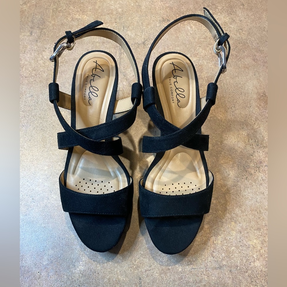 Open toe sandal heels NEW